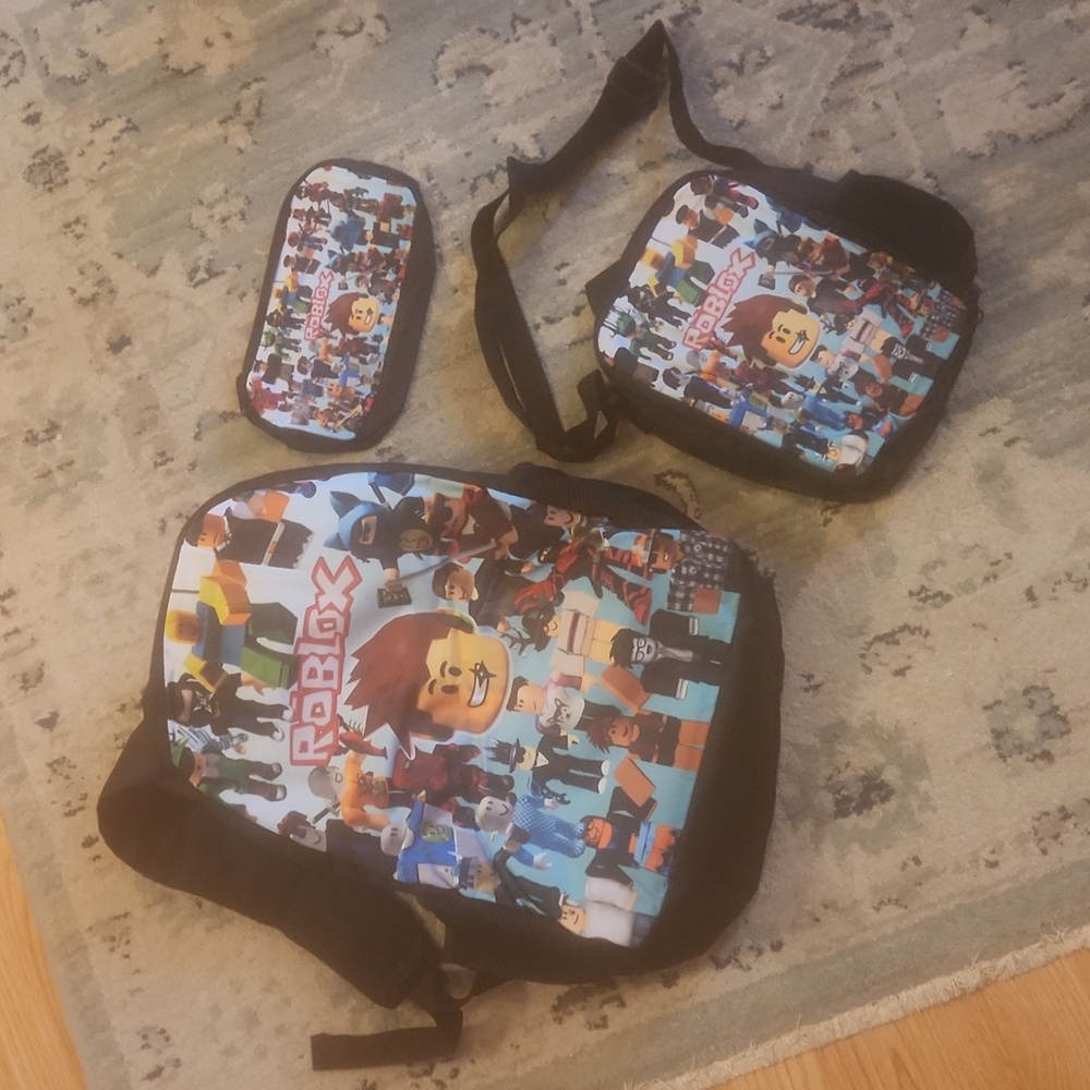 Roblox backpack set